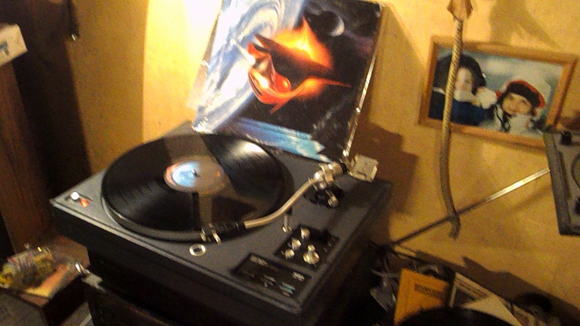 вертушка TESLA