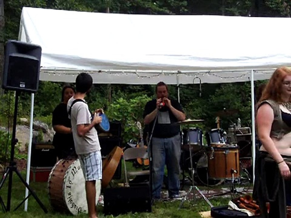 Diabolis in Musica perform Tretaktslåten (song 23) at But-stock 2011 #6