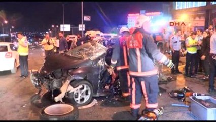 Beylikdüzü'de Trafik Kazası; 1 Ölü 3 Yaralı