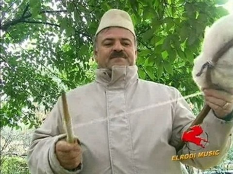 Oj.Bareshe.A.Do.Lesh do shes lesh per ta cuar ne ambasade p