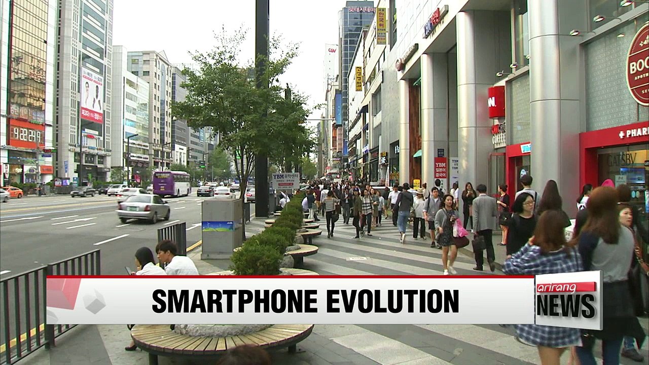 Local researchers develop folding screens that don't sacrifice display quality