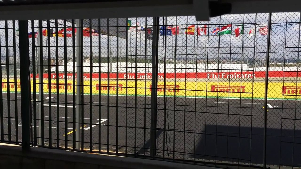 Interlagos Sector B bathroom window view