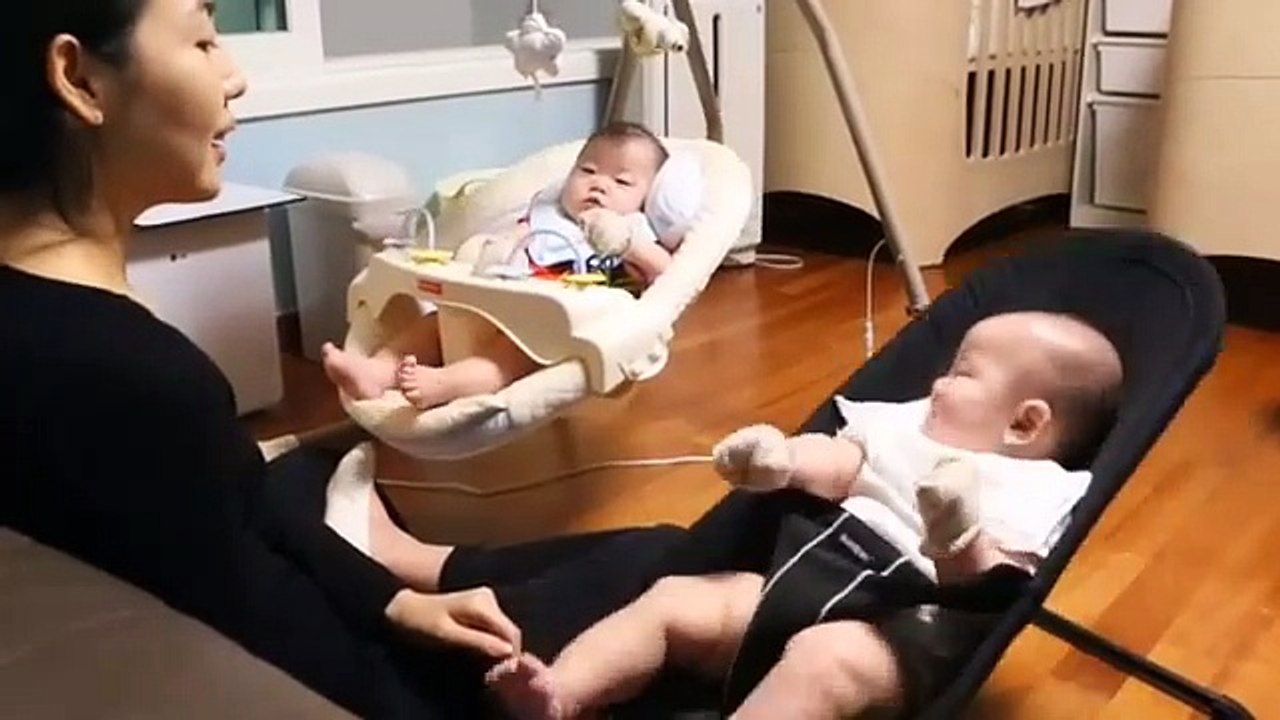 Daehan-Minguk-Manse : muốn dỗ Minguk im lặng chỉ có hát cho em nghe thôi