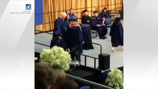 Quand un étudiant de UC Davis immitate LeBron James à la remise des diplômes
