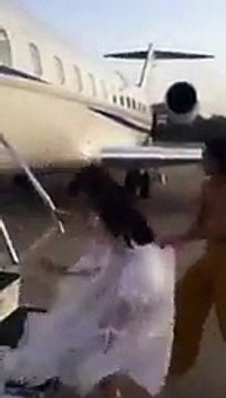 What Happened When Actress Jacqueline Fernandez Onboard At Airport