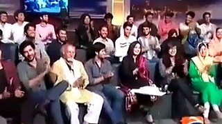 See How Mathira Use Cheap Language In Geo Live Show But Pemra Is Still Silent