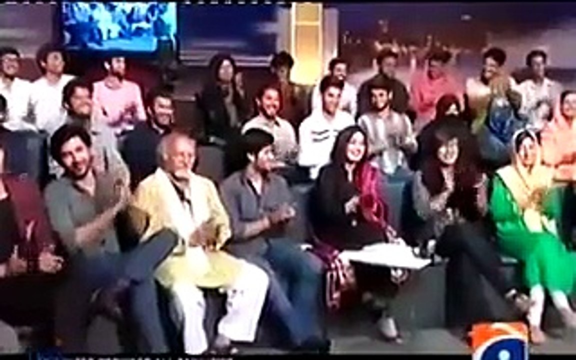 See How Mathira Use Cheap Language In Geo Live Show But Pemra Is Still Silent