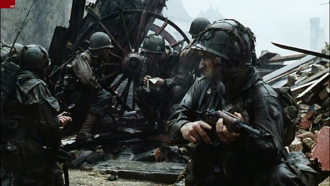 SAVING PRIVATE RYAN - They single out the runners ( HD )