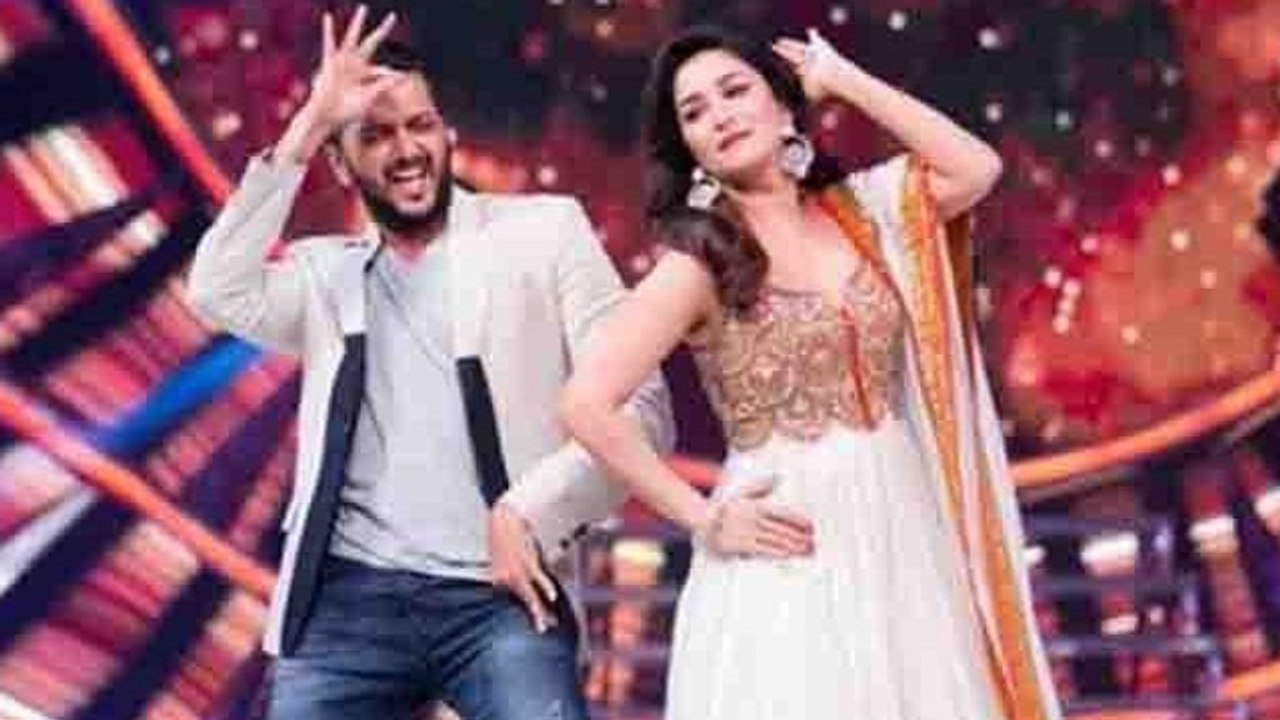 (VIDEO) Akshay, Ritesh & Madhuri HILARIOUS ZINGAAT Dance On So You Think You Can Dance