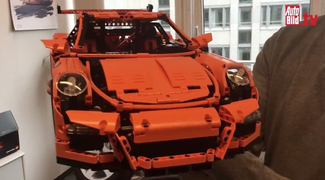 Vídeo: ¡Vaya 'frikada'! Mira este Porsche 911 GT3 RS hecho de Lego - Vídeo  Dailymotion