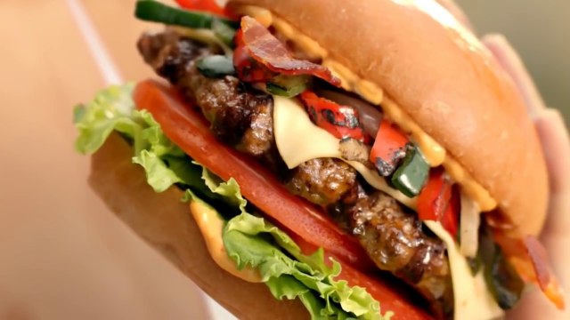 Carl's Jr - Tex Mex Bacon Thickburger Borderball