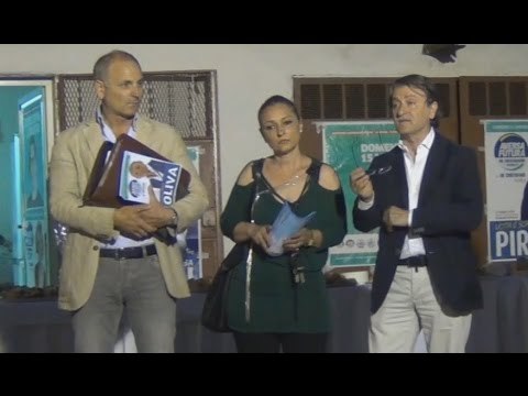 Aversa (CE) - ''Aversa Futura'', De Cristofaro presenta i candidati Pirolli e Oliva (28.05.16)