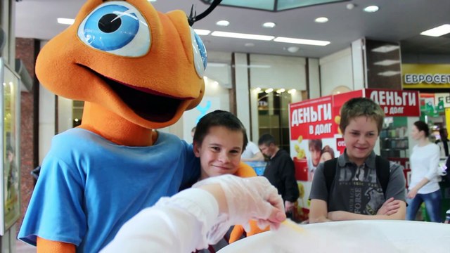 Музыкальные выходные с группой «Seven Rays» в Торговом Центре «Муравей» в центре Сормово