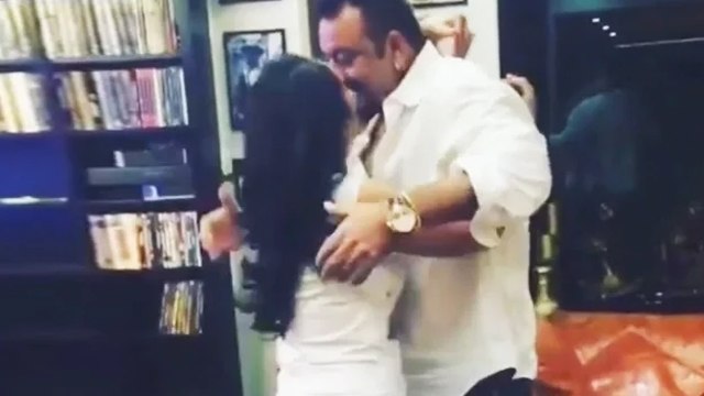 (Video) Sanjay Dutt's HOT DANCE With Wife Manyata Dutt