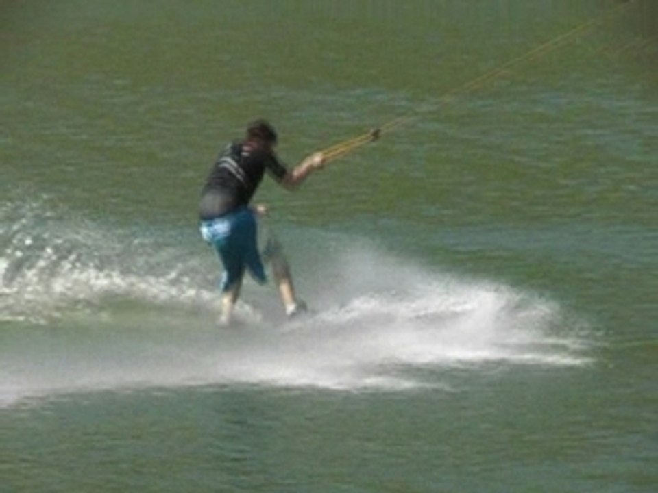 Wakeskate2007 debut de saison