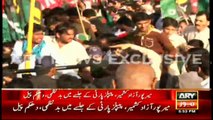 Clash between workers of PPP in Mirpur Jalsa