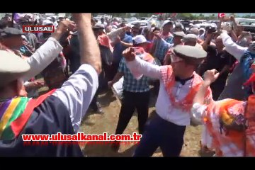 Yörük şenliğinde at üstünde gelin alma töreni yapıldı