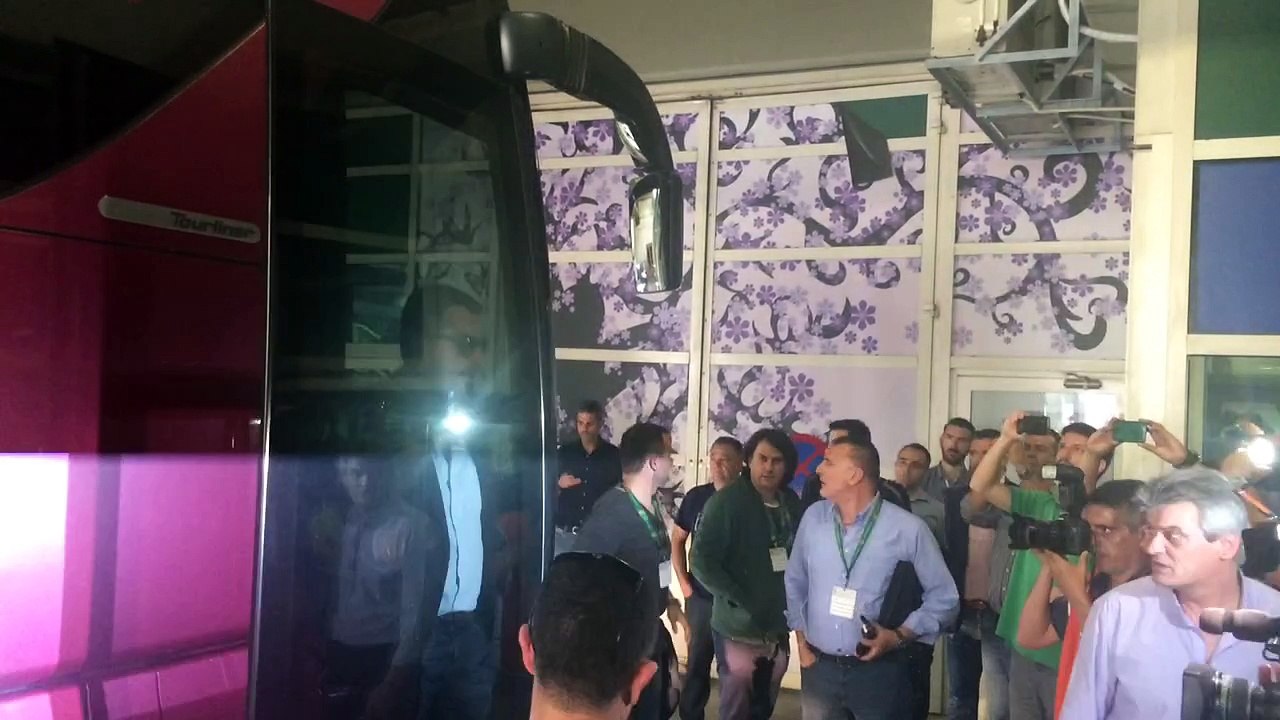 Άφιξη αποστολής με Αγγελόπουλους