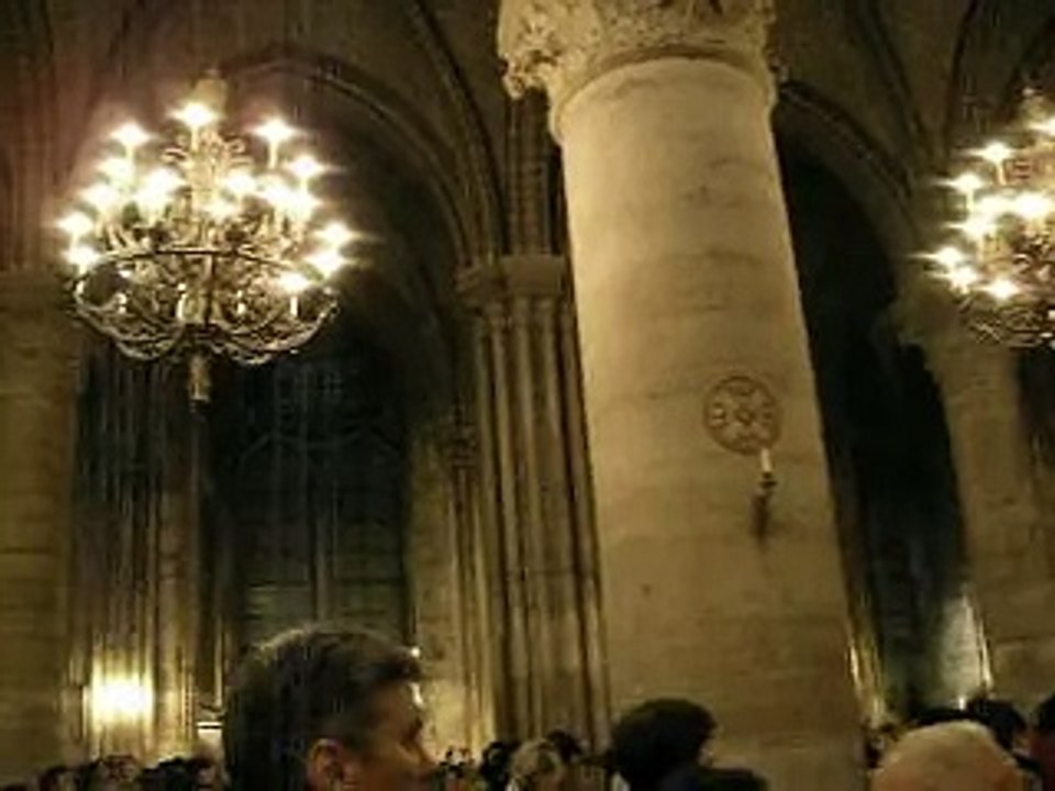 Рождество 24 decembre 2007 собор Notre Dame de Paris