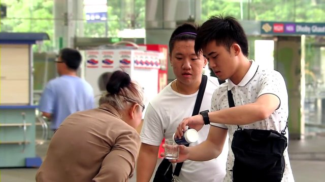 Granny Loses Eyeball - JFL Gags Asia Edition