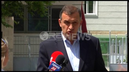 Ora News – Padia e Beqaj, avokati i Bashës: Të pushohet, s’ka vepër penale; Ministri: Shpifje