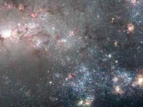 Zoom dans la galaxie NGC 4449