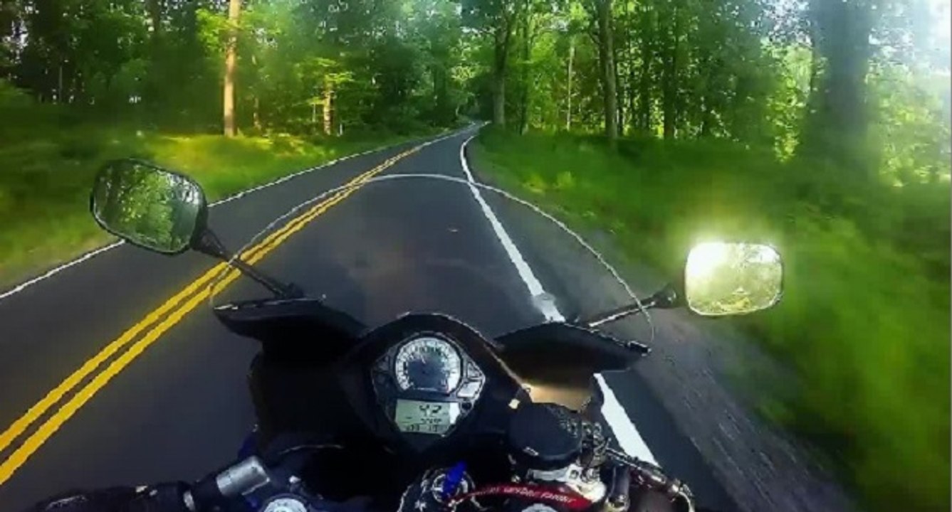 Ce motard a eu beaucoup de chance sur la route