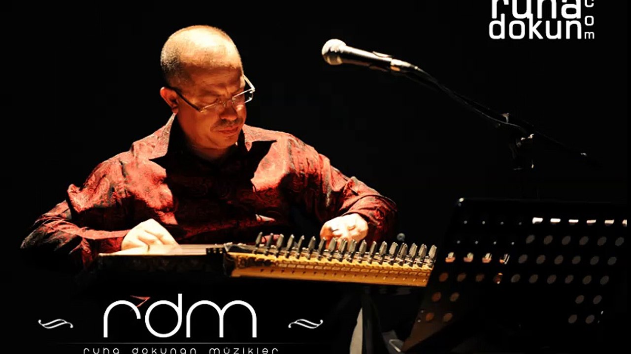 Göksel Baktagir . Küçük Hanımın Öyküsü