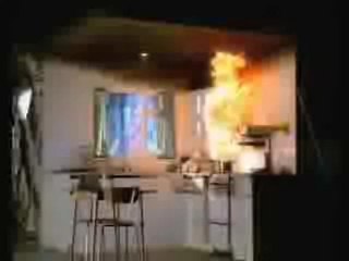 Filme_0001 INCÊNDIO PROVOCADO POR ÓLEO DE COZINHA