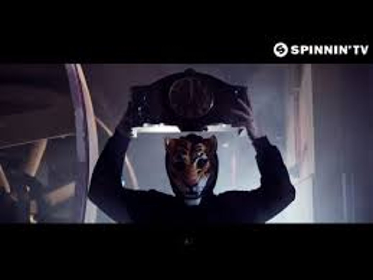 Martin Garrix - Animals (Official Video), image size:1441x1080