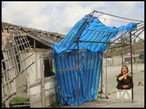 Muelle del lago San Pablo presenta múltiples daños