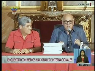 Jorge Rodríguez aseguró haber encontrado 10.000 firmas de personas fallecidas para el revocatorio