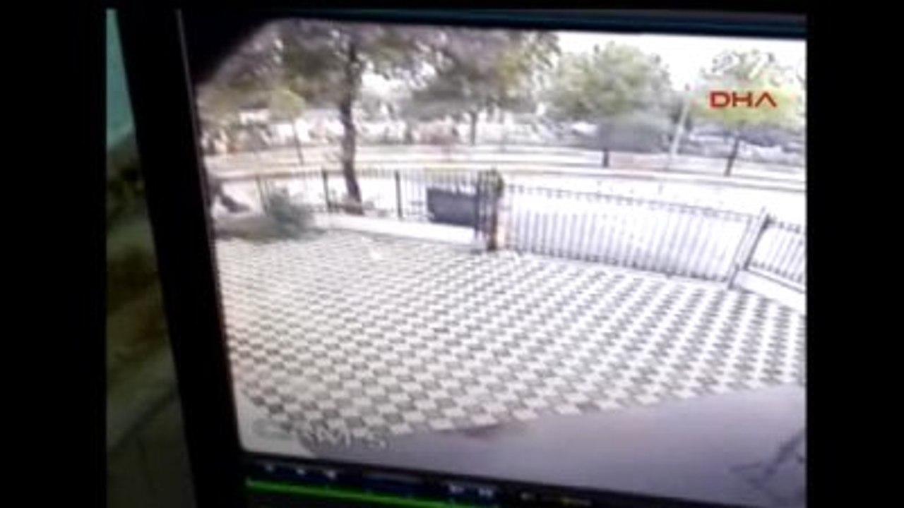 Katil, Fatma Öğretmenin Cansız Bedenini Böyle Taşımış!