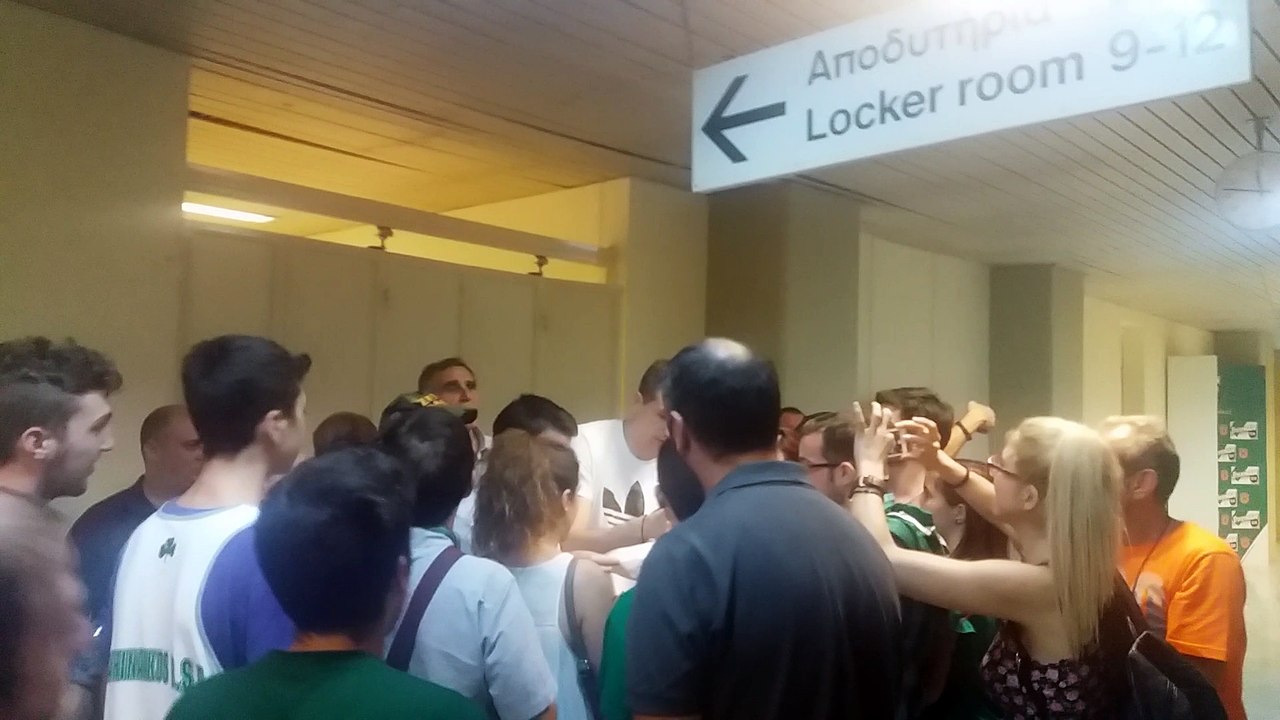 Αποχώρηση Διαμαντίδης (9)