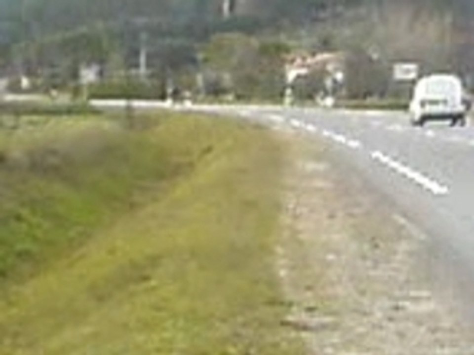 Rs 98 Vs Derbi Xtreme