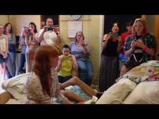 Florence pranë 15-vjeçares me kancer - Top Channel Albania - News - Lajme