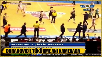 Obradovic'e tükürülme anı