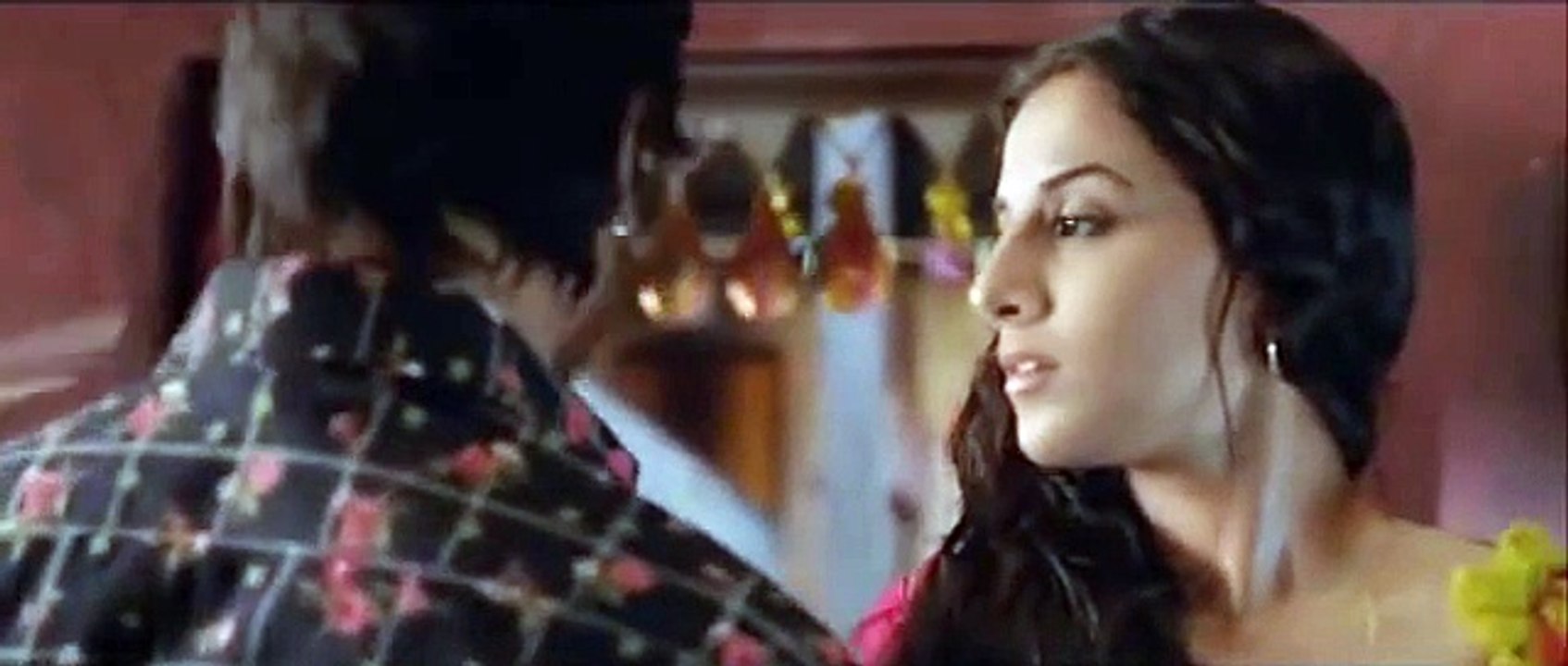 Vidya Balan Does It Against The Wall - Ishqiya