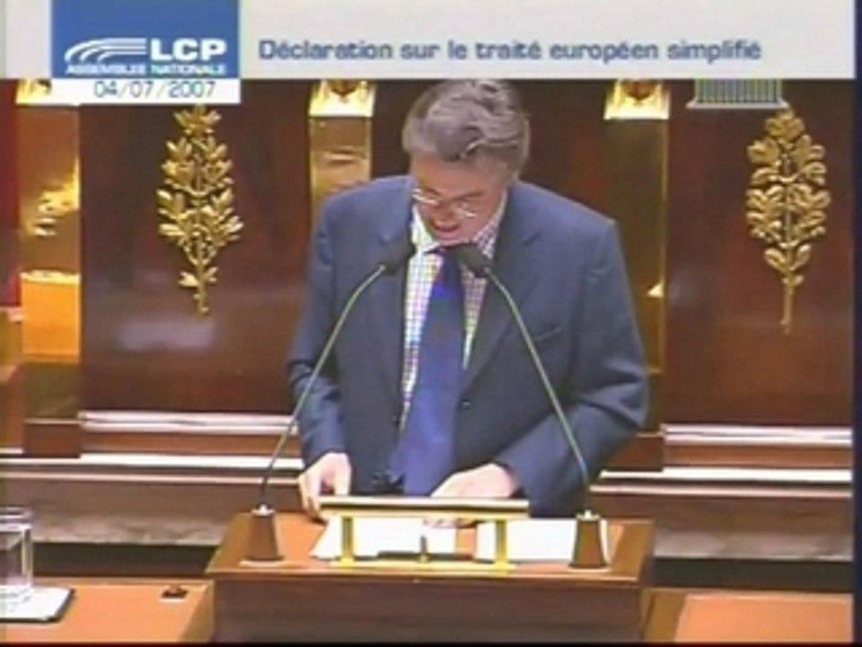 Sarko-Traité Nicolas Dupont-Aignan