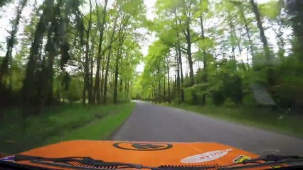 Magnifique prise de vue accidentelle lors d'un crash en rallye