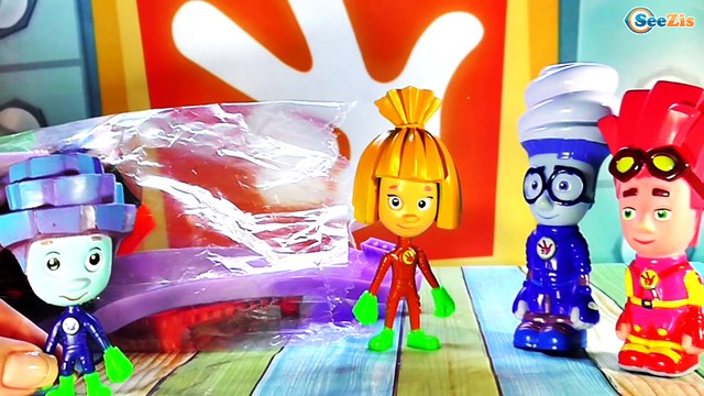 ФИКСИКИ. Мультики с игрушками. Симка, Нолик и Фаер собирают Детскую Площадку. Серия 14