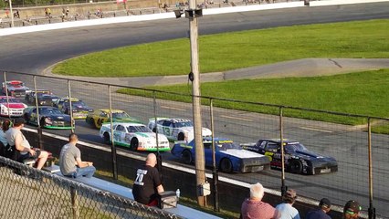 Seekonk Speedway Street Stocks Heat Race 5/28/2016