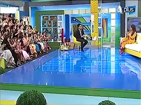 Reply Of Reema Khan After Sahir Lodhi Kissed and Hugged Her