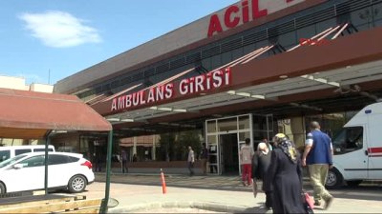 Kilis Çatışmalarda Yaralanan 5 Suriyeli Kilis'e Getirildi