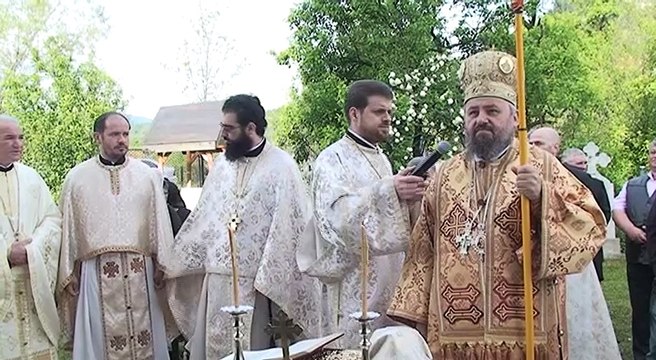 Salutari din Valea Jiului - Târnosirea Bisericii din Valea de Brazi -Uricani