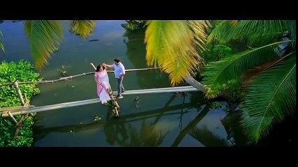 Uyirile enathu uyirile Song - Vettaiyadu Vilayadu