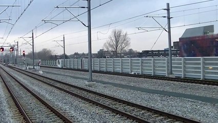 trein in lelystad centrum met            mat 24    07 12 2013
