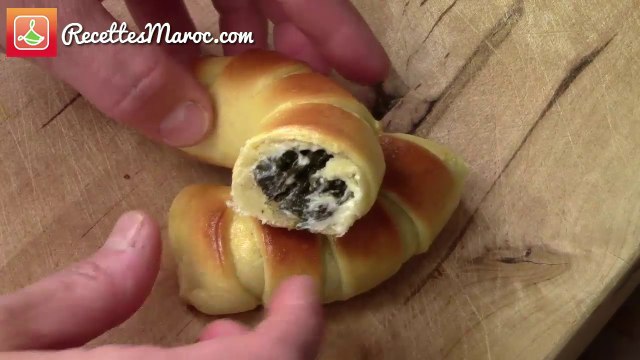 Croissants Briochés aux Épinards & Fromage - Spinach & Cheese Stuffed Brioches - بريوش بالسبانخ