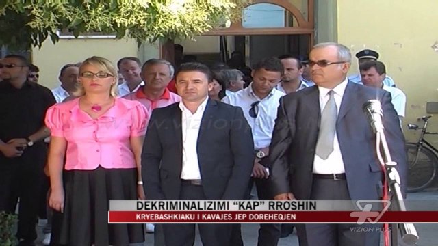 Kryebashkiaku i Kavajës jep dorëheqjen - News, Lajme - Vizion Plus