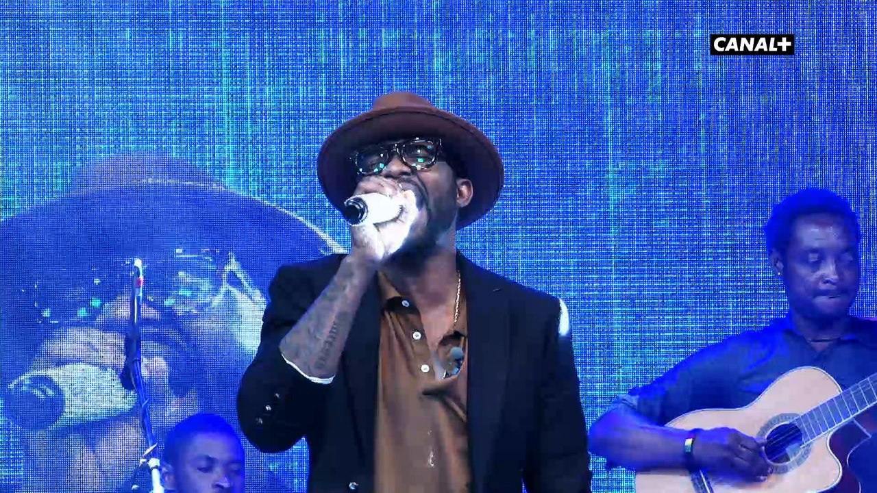 Fally Ipupa "Service"